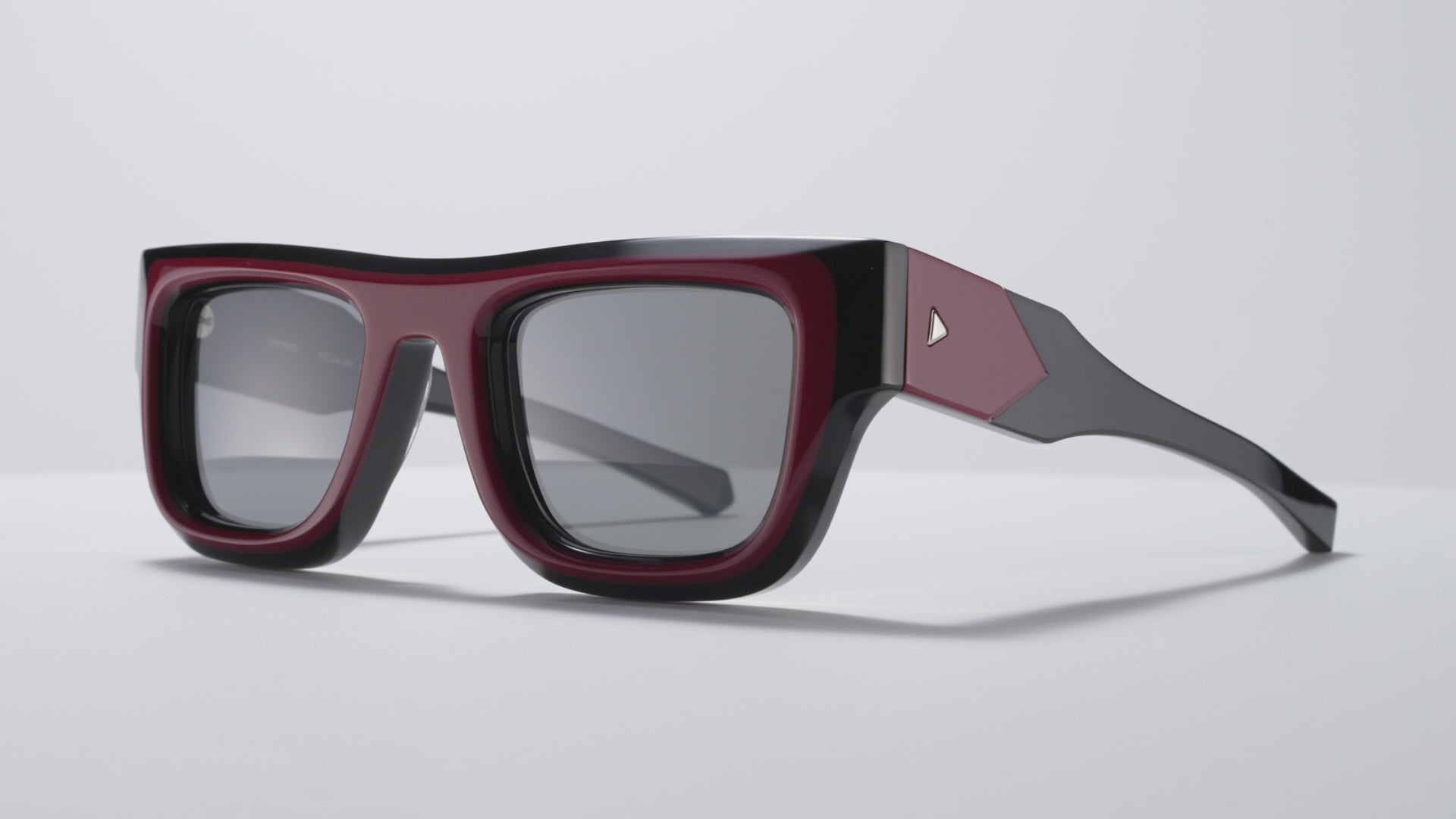 Untitled Red / Black / Silver - LE004 #color_red-rain-le004