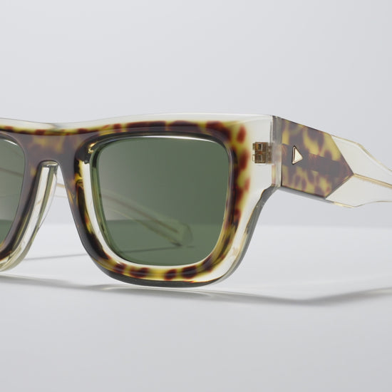 Untitled Tokyo Tortoise / Vintage Crystal / Gold - LE003 #color_champagne-poetry-le003