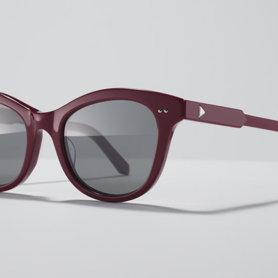 The Charade Red / Silver - TI007 #color_red-silver-ti007