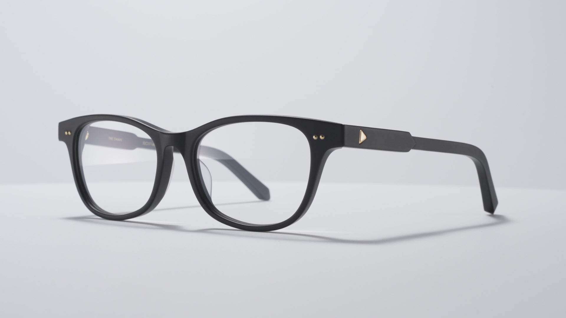 The Swan Optical Matte Black / Gold - TI001 #color_matte-black-gold-ti001